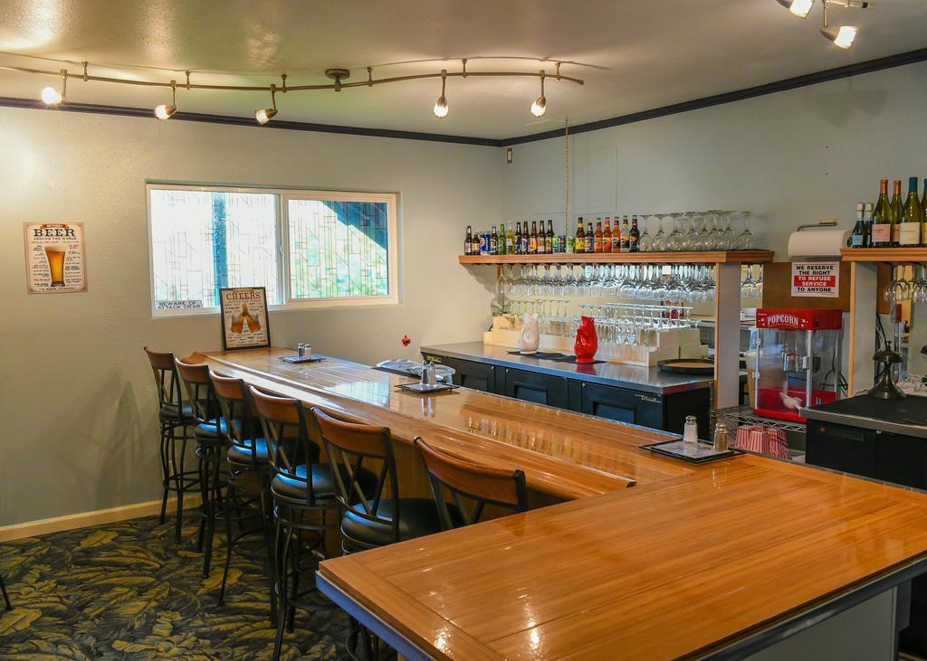 Depoe Bay Inn (Adults Only) ภายนอก รูปภาพ