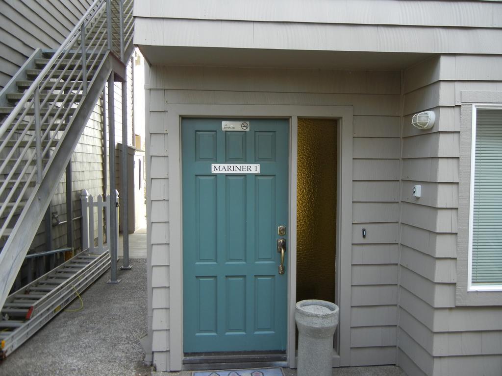 Depoe Bay Inn (Adults Only) ภายนอก รูปภาพ