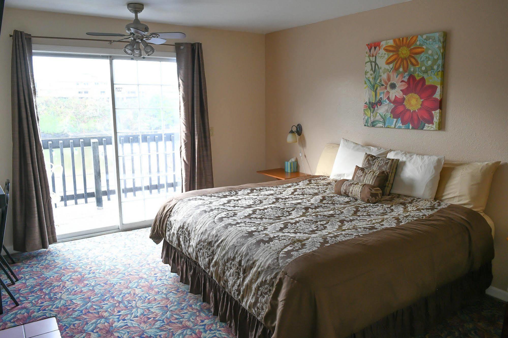 Depoe Bay Inn (Adults Only) ภายนอก รูปภาพ