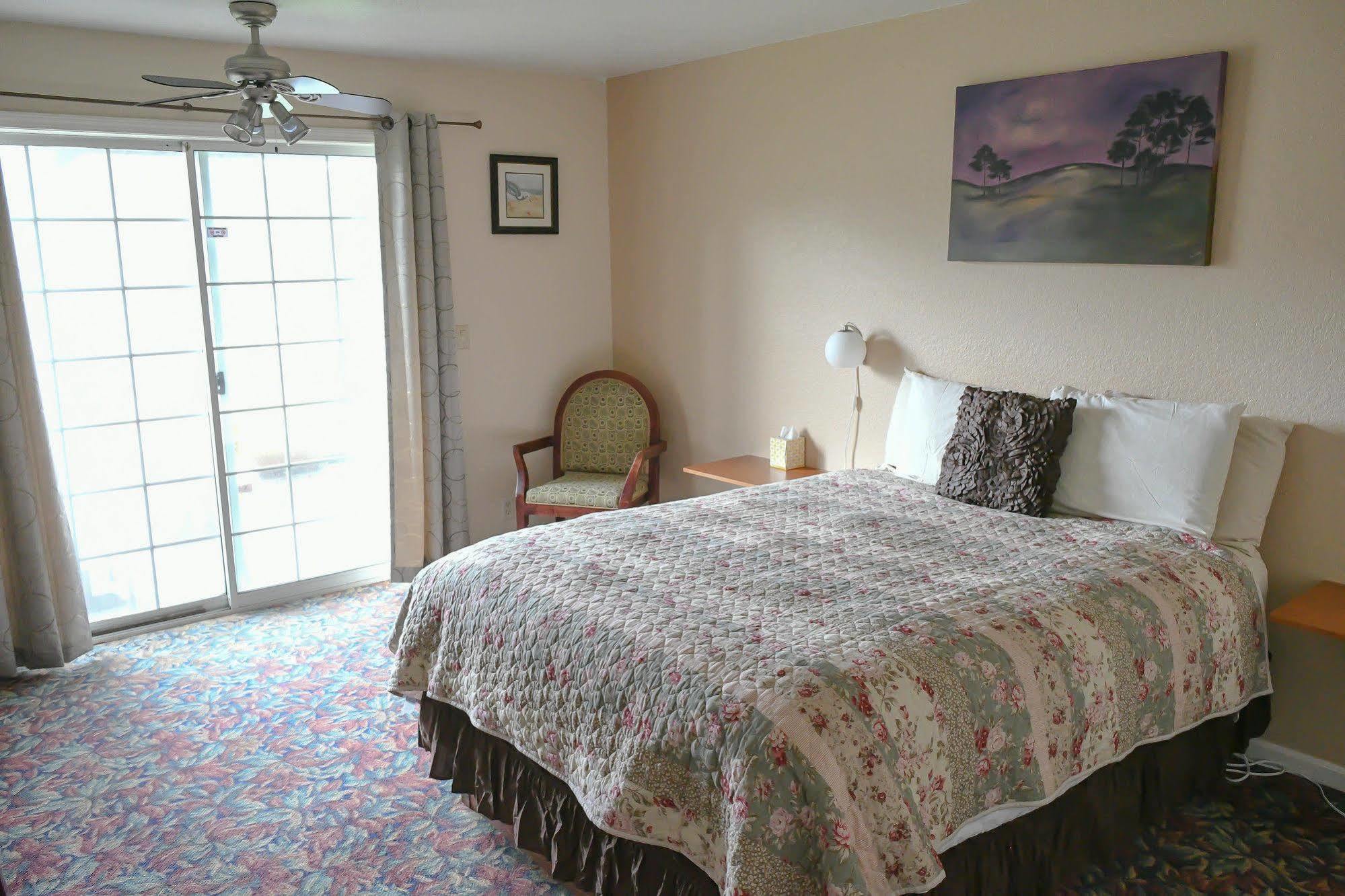 Depoe Bay Inn (Adults Only) ภายนอก รูปภาพ