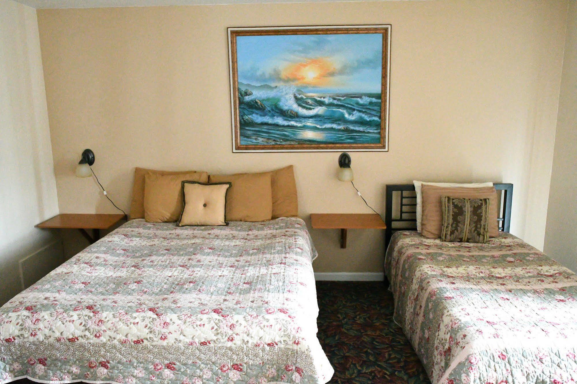 Depoe Bay Inn (Adults Only) ภายนอก รูปภาพ