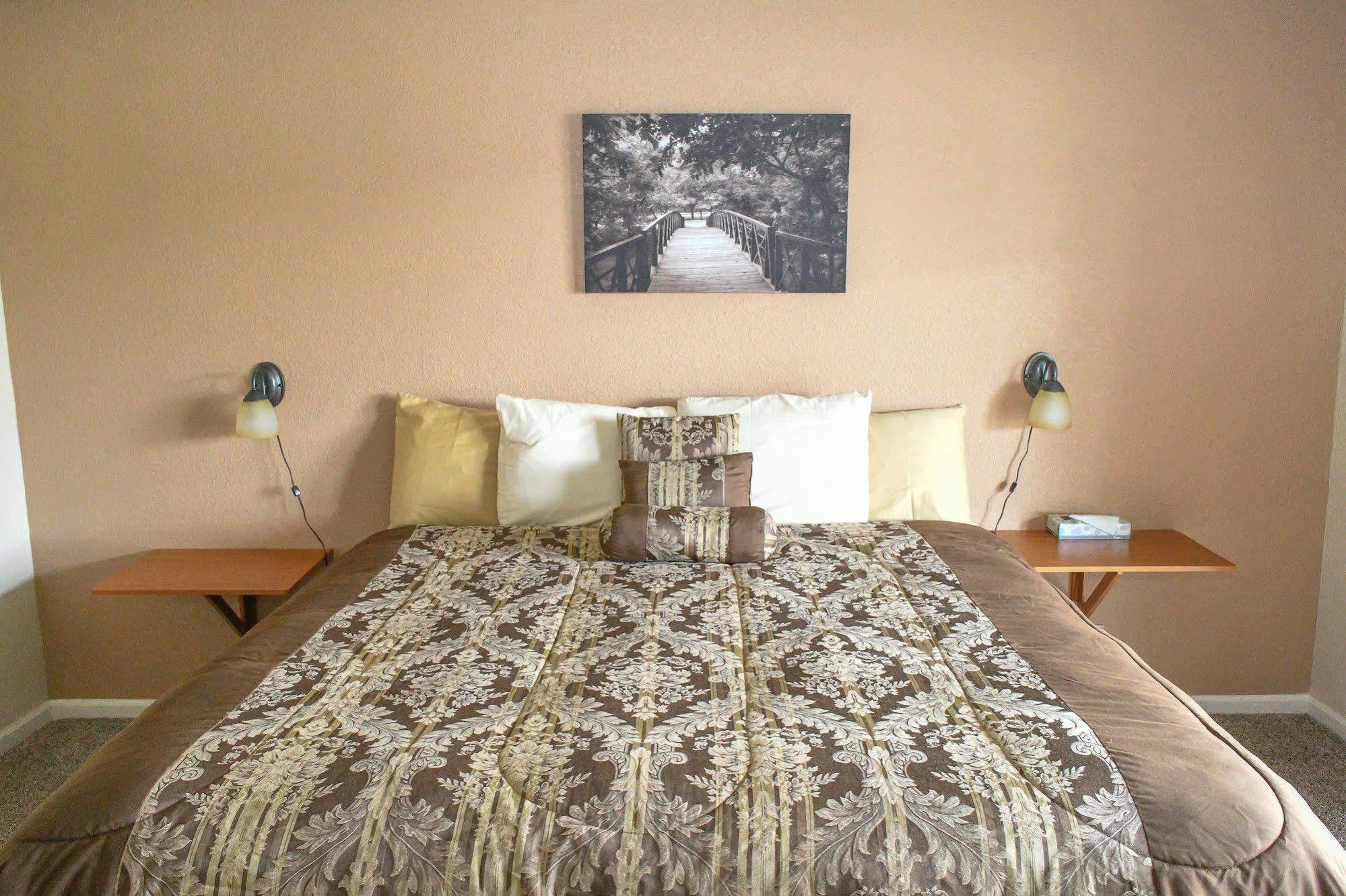 Depoe Bay Inn (Adults Only) ภายนอก รูปภาพ
